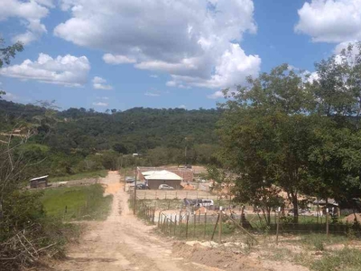 Fazenda à venda no bairro Zona Rural, 1000m²