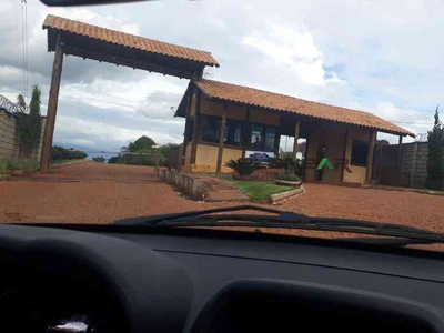 Fazenda com 1 quarto à venda no bairro Zona Rural, 100m²