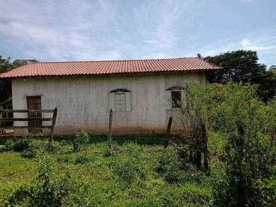 Fazenda com 3 quartos à venda no bairro Zona Rural, 90000m²