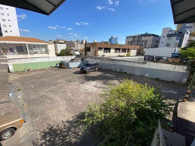 Galpão para alugar no bairro Colégio Batista, 388m²