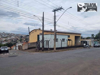 Galpão para alugar no bairro Parque Rinaldo, 500m²