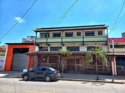 Prédio com 3 quartos à venda no bairro Brasiléia, 400m²