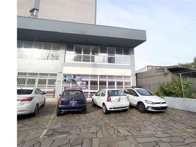 Prédio para alugar no bairro Centro, 555m²