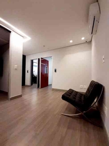 Sala para alugar no bairro Centro, 110m²