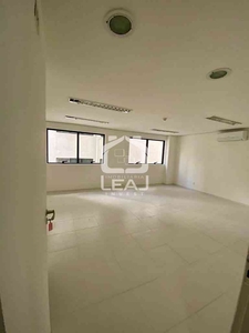 Sala para alugar no bairro Itaim Bibi, 32m²