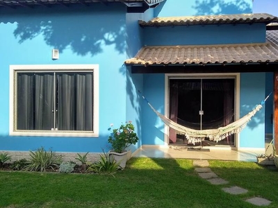 Casa em condomínio a 500m da Praia de Itaúna