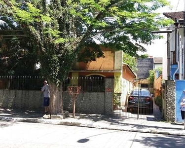 Casa à venda com 126 m² no Centro de Poá - SP