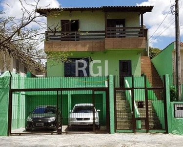 Casa para Venda - 450m², 4 dormitórios, sendo 1 suites, 2 vagas - Vila Ipiranga