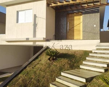 Lindíssima Casa - Condomínio Residencial Fogaça - Jacareí - 170m² - 3 Dorm/ 1 Suíte