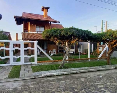 Sobrado com 3 Dormitorio(s) localizado(a) no bairro Mariluz em IMBÉ / RIO GRANDE DO SUL R