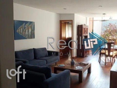 Apartamento à venda em Laranjeiras com 115 m², 3 quartos, 1 suíte