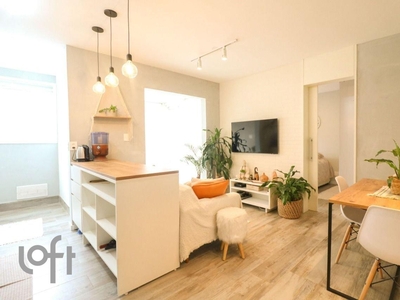 Apartamento à venda em Pinheiros com 42 m², 1 quarto, 1 suíte, 1 vaga
