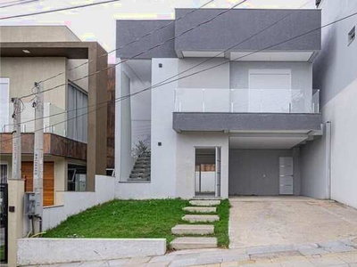 Casa à venda no bairro Lomba do Pinheiro - Porto Alegre/RS