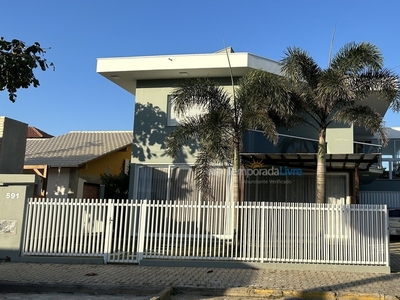 CASA GRANDE PARA 17 PESSOAS