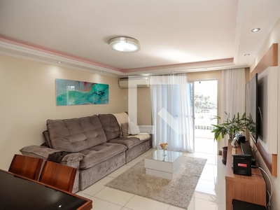 APARTAMENTO no 9º andar com 3 dormitórios e 1 garagem