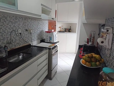 Apartamento 3/4, andar alto, localização privilegiada.