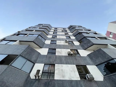 Apartamento na PITUBA, 52m, 2/4 sendo 1 Suíte, Oportunidade