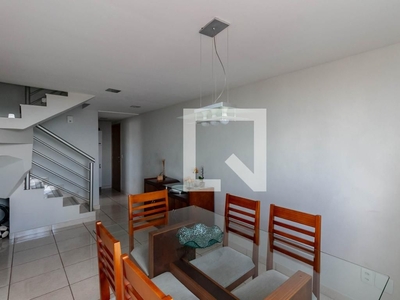 APARTAMENTO no 6º andar com 4 dormitórios e 3 garagens