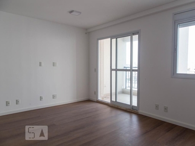 APARTAMENTO no 7º andar com 2 dormitórios