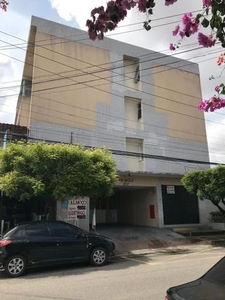 Apartamento para aluguel possui 90 metros quadrados com 3 quartos em José Bonifácio - Fort