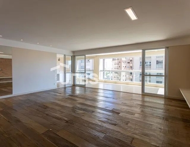 Apartamento para venda possui 225 metros quadrados com 3 quartos em Setor Marista - Goiâni