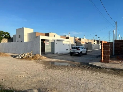 Casa 2/4 com suíte em Bairro planejado no Tomba