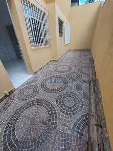 Casa com 1 dormitório para alugar, 50 m² por R$ 1.250/mês - Jardim Santo Antônio - Santo A