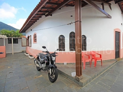 CASA com 2 quartos em Peruíbe, no bairro Centro