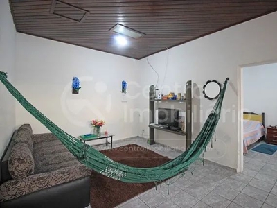 CASA com 3 quartos em Peruíbe, no bairro Cidade Balneária Nova Peruíbe