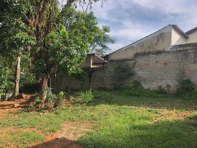 Casa com Terreno de 600 m2 na Vila Progresso, Niterói
