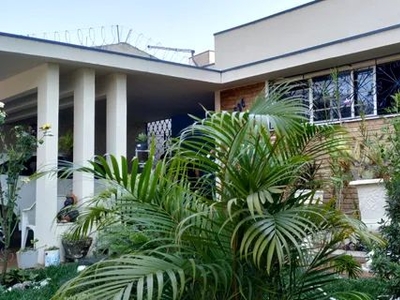 Casa para aluguel com 160 m² com 3 quartos em Vila das Jabuticabeiras - Taubaté - SP
