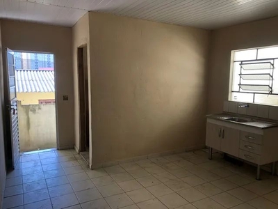 Casa para aluguel possui 45 metros quadrados com 1 quarto em Santo Antônio - Osasco - SP