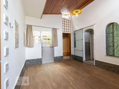 Casa para Aluguel - Vila Mazzei, 1 Quarto, 33 m2