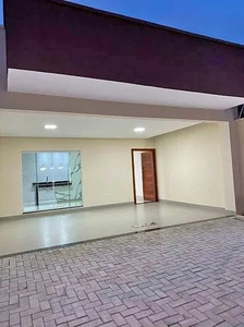 Casa para venda possui 145 metros quadrados com 3 quartos em Planície da Serra - Serra - E