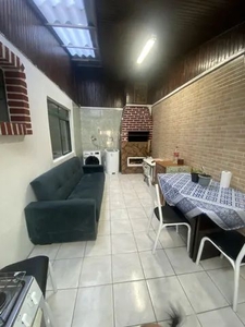 Casa térrea com 2 moradias no São José - Caxias do Sul -