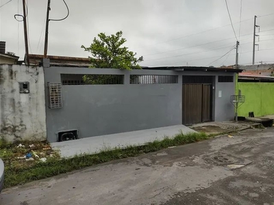 MANAUS - Casa Padrão - CIDADE NOVA