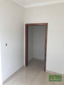 Casa com 3 Quartos e 2 banheiros à Venda, 65 m² por R$ 235.000