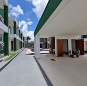 Casa de condomínio para venda possui 90 metros quadrados com 3 quartos em Antares - Maceió