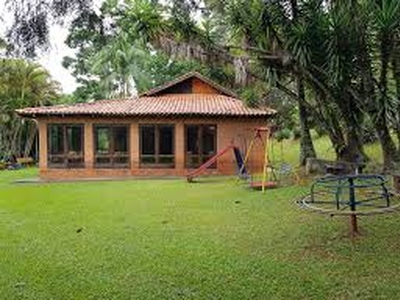 Casa de Condomínio com 3 Quartos e 3 banheiros à Venda, 100 m² por R$ 360.000