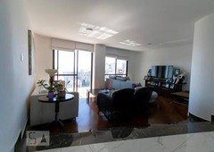 APARTAMENTO no 20º andar com 4 dormitórios