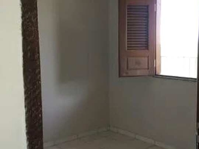 Aluga-se kitnet ( 2 quartos) - R$ 800,00