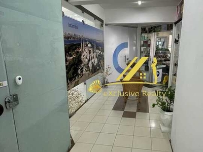 Aluga-se Sala no terceiro andar do Shopping Graça Master. 24m2, toda reformada, ótimo para