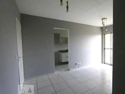 Apartamento para Aluguel - Taquara, 2 Quartos, 52 m2