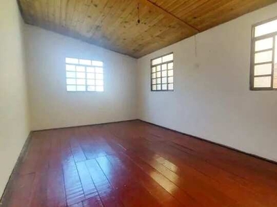 Casa com 2 dormitórios sendo bem amplo para alugar, 70 m² por R$ 900/mês - Canaã - Londri