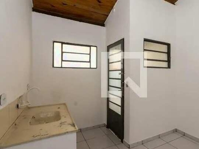 Casa para Aluguel - Jardim Cocaia, 1 Quarto, 34 m2
