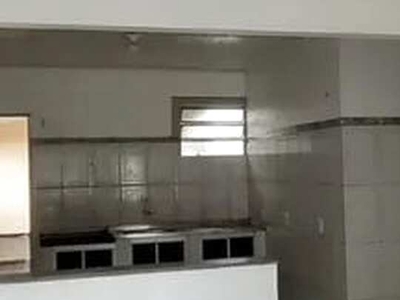 Casa para venda possui 200 metros quadrados com 3 quartos em Alvorada - Manaus - AM