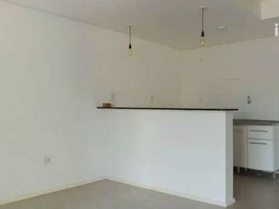 Loft com 1 dormitório para alugar, 35 m² por R$ 980/mês no Centro em Pelotas/RS