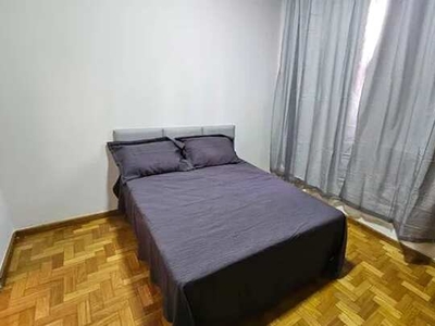 Quarto p/ mulher, na Savassi, com móveis