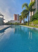 Apartamento para venda possui 76 metros quadrados com 3 quartos em Guararapes - Fortaleza
