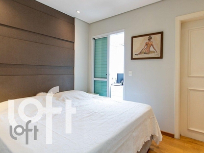 Apartamento à venda em Vila Mariana com 131 m², 4 quartos, 1 suíte, 3 vagas